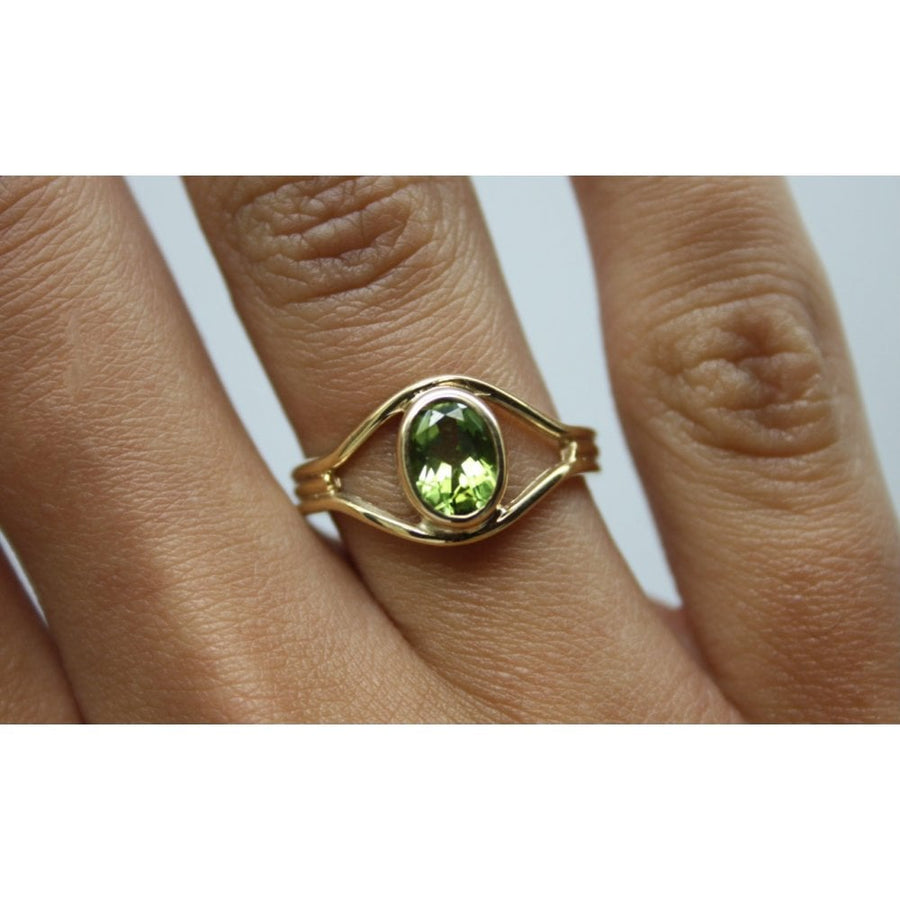 Bensons Originals 9ct Yellow Gold Peridot Ring