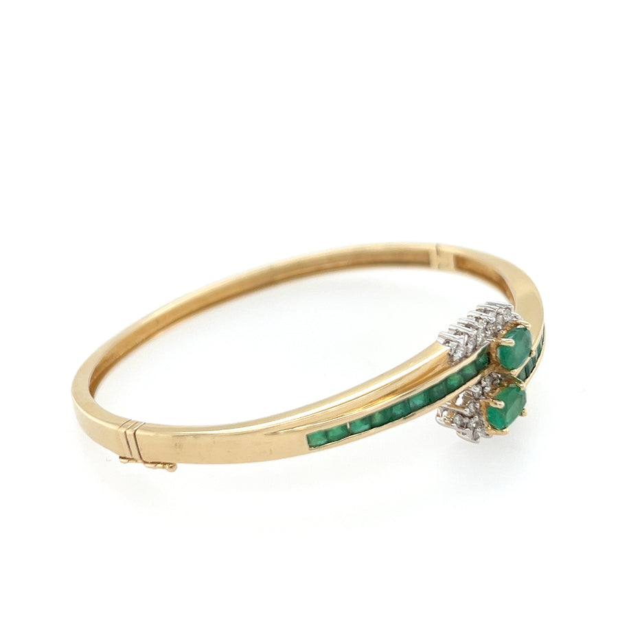 Previously Owned 14ct Yellow Gold Emerald & Diamond Crossover Bangle