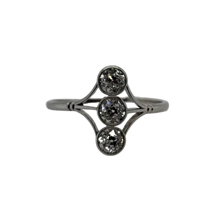 Previously Owned Platinum 3x0.20ct Old Cut Diamond Split Ring