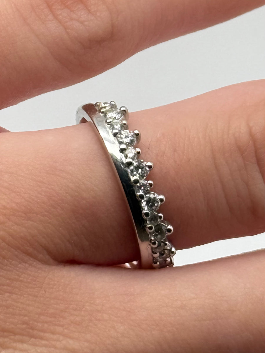 Previously Owned Platinum 0.25ct Diamond Half Eternity Edge Ring