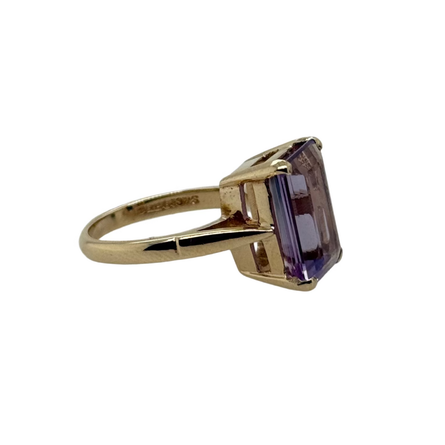 Previously Owned 9ct Yellow Gold Amethyst Dress Ring