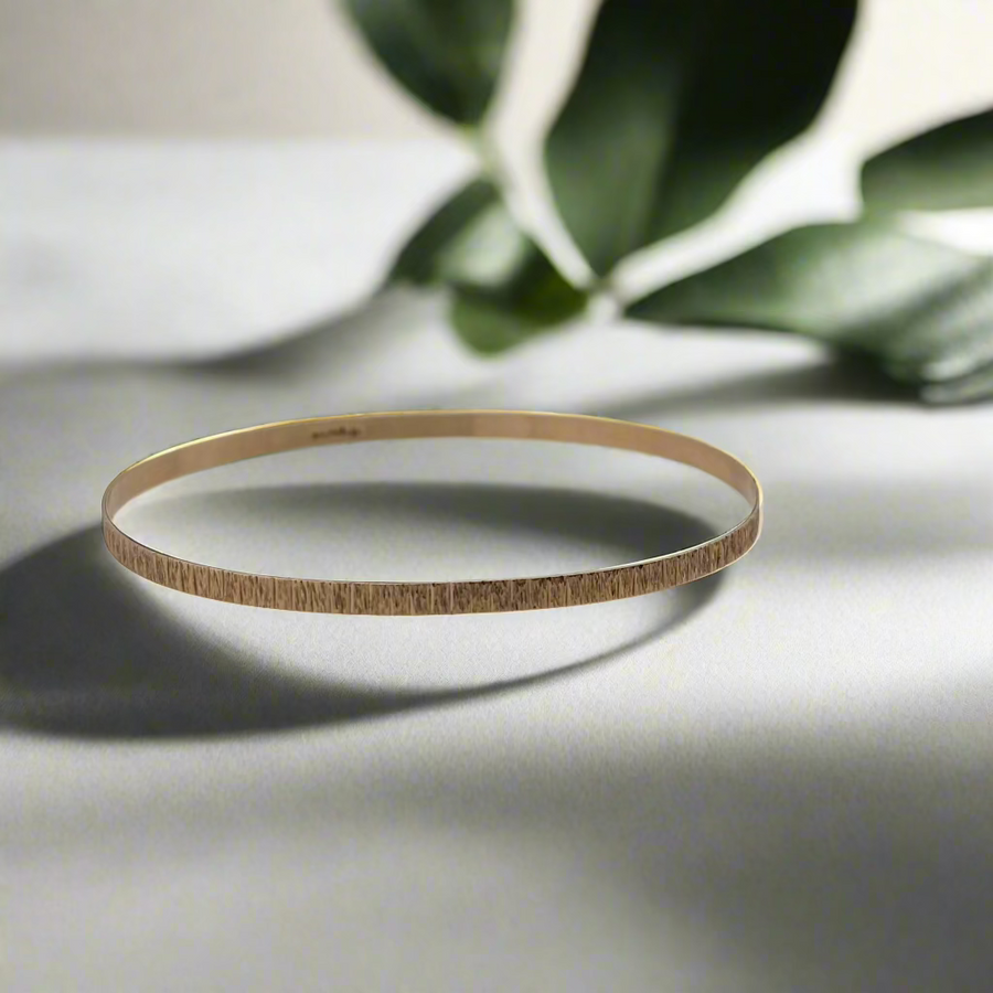 Previously Owned 9ct Yellow Gold Bark Textured Bangle