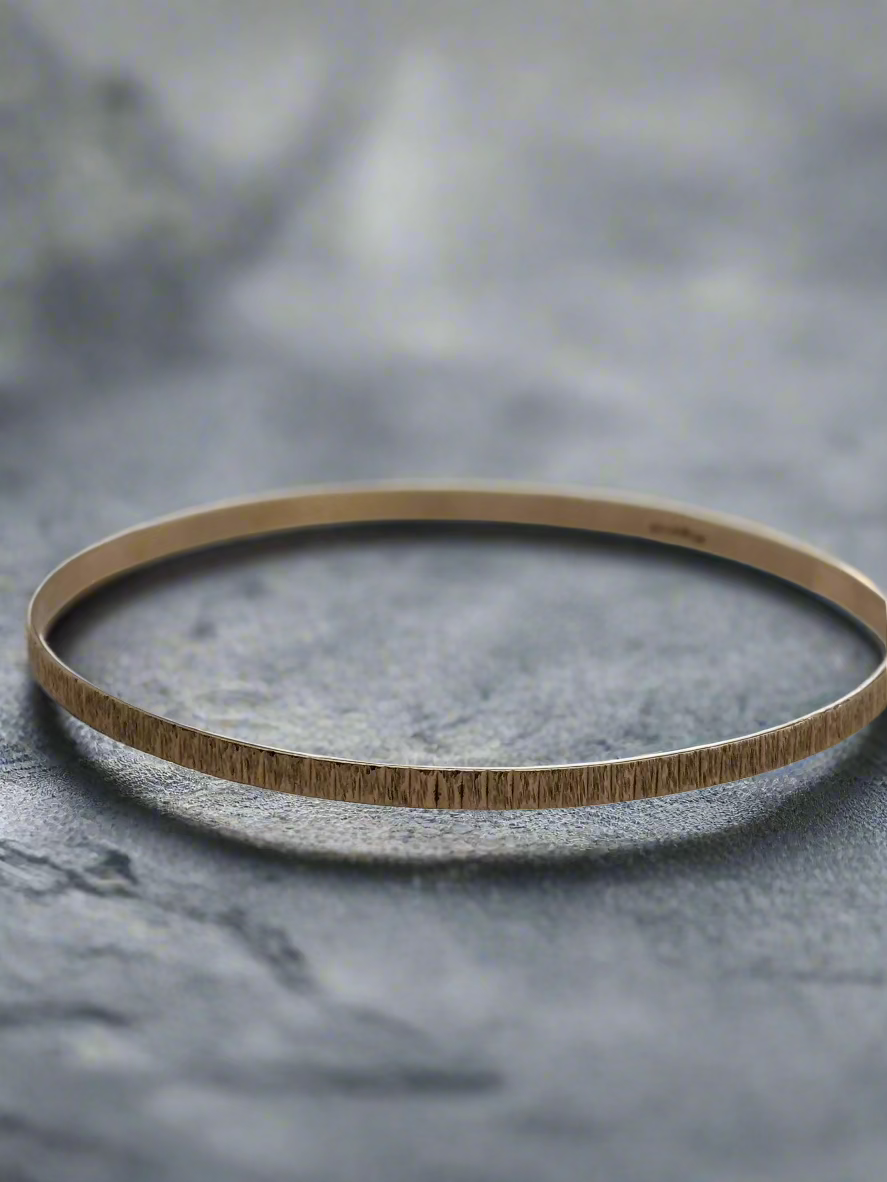 Previously Owned 9ct Yellow Gold Bark Textured Bangle