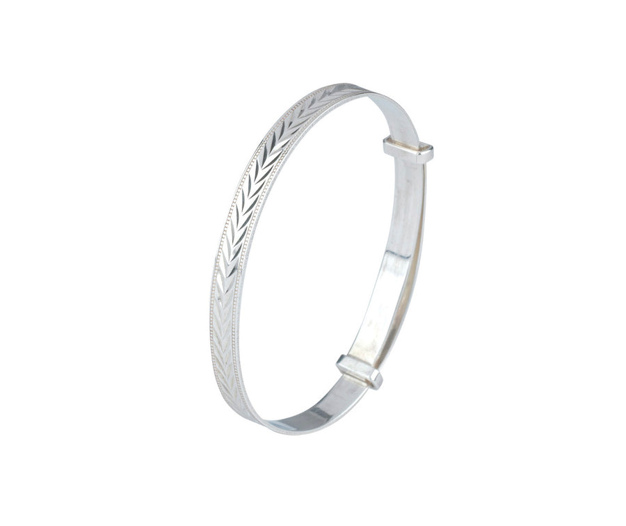 Sterling Silver Diamond Cut Arrow Childs Christening Bangle