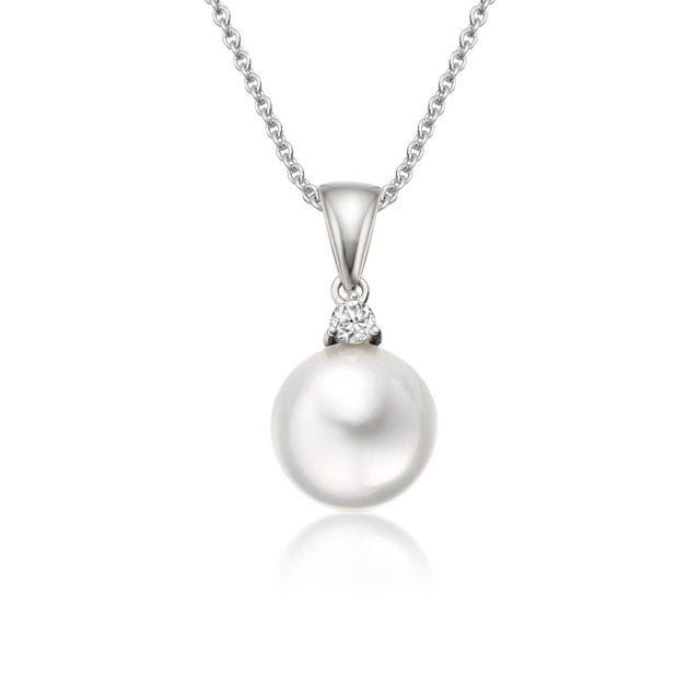 18ct White Gold Diamond & Freshwater Pearl Set Pendant & Chain