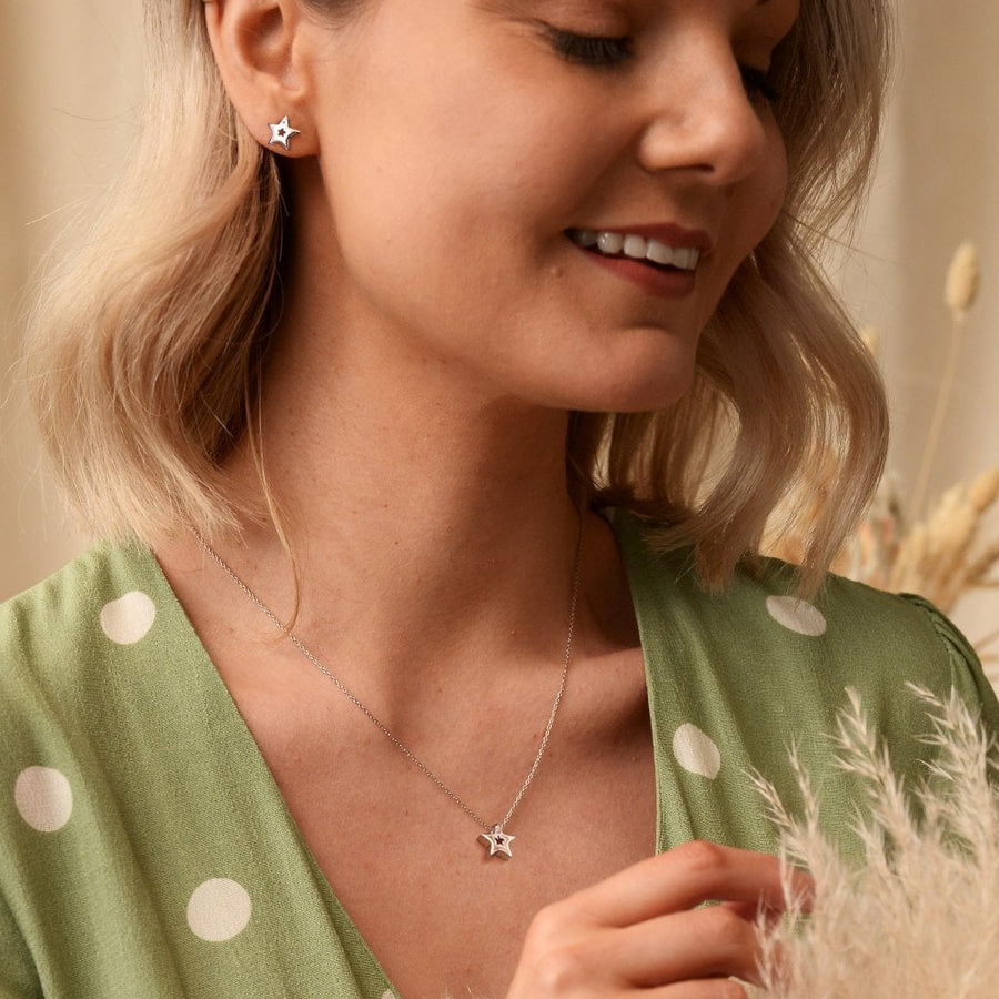 Hot Diamonds Silver Cut-Out Star Pendant & Chain