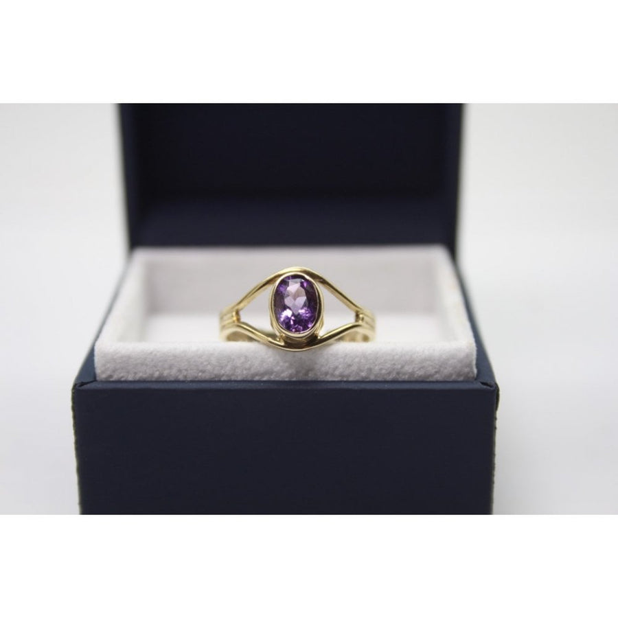 Bensons Originals 9ct Yellow Gold Amethyst Ring