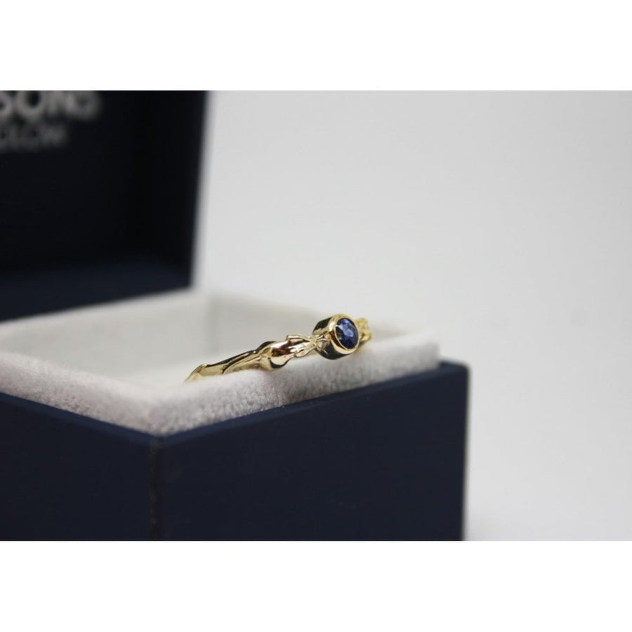 Bensons Originals 9ct Yellow Gold Signature 'Mouse' Sapphire Ring