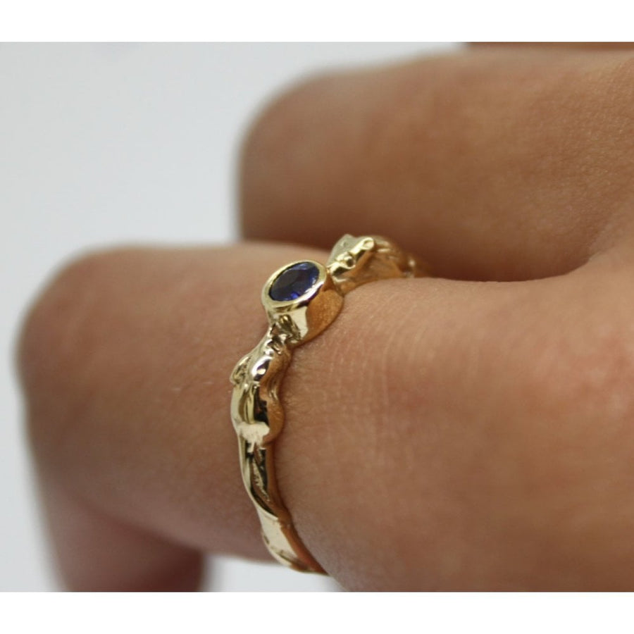 Bensons Originals 9ct Yellow Gold Signature 'Mouse' Sapphire Ring