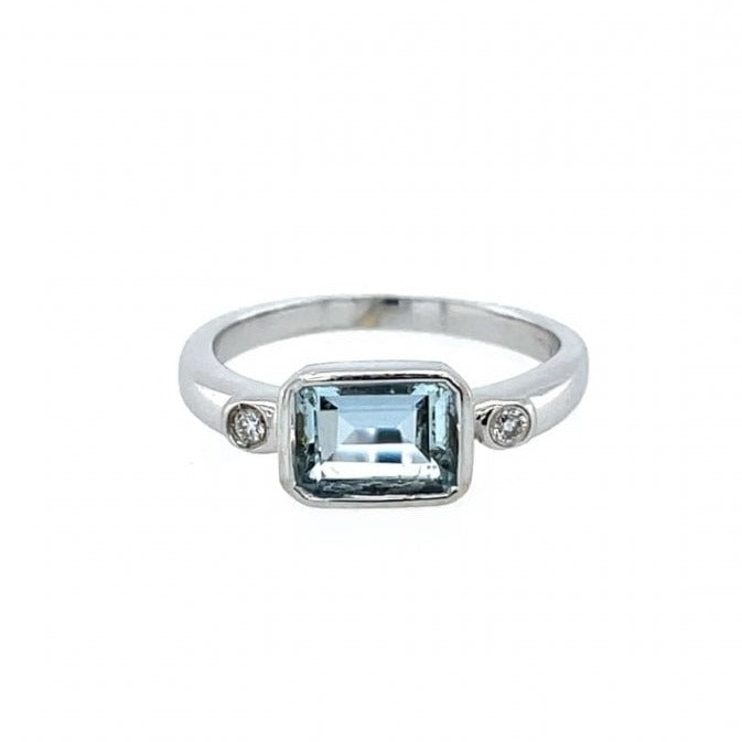 Previously Owned 18ct White Gold Aquamarine & Diamond Set Ring